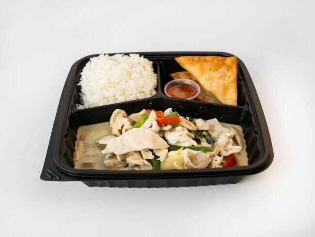 *M8* Green Curry With Steamed Rice